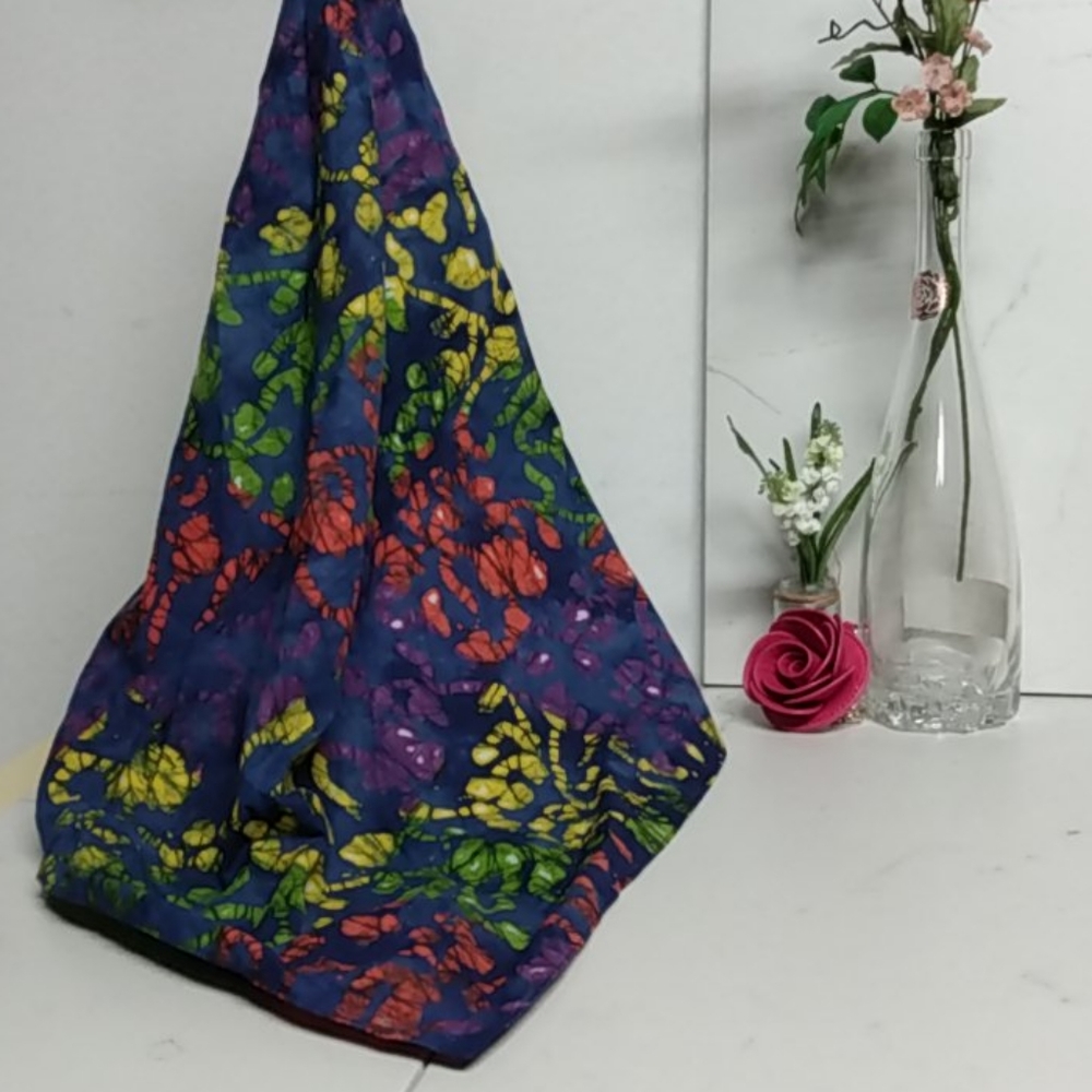 Trending  Now Oversized Batik Hair Scarf/ Bandana - Picture 4 of 11
